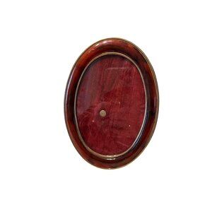 Vintage Oval Photo Frame With Gold-Tone Trim & Red Velvet Backing - Elegant Tabl